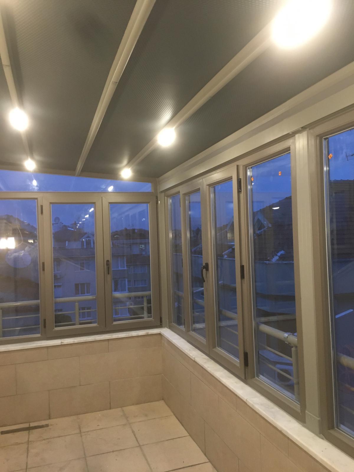 Kış Bahçesi Ve Giyotin 104